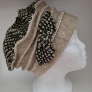 Lafenice Florence Italy Womens Wool Blend Cloche Hat Accent Bow Brown Tan